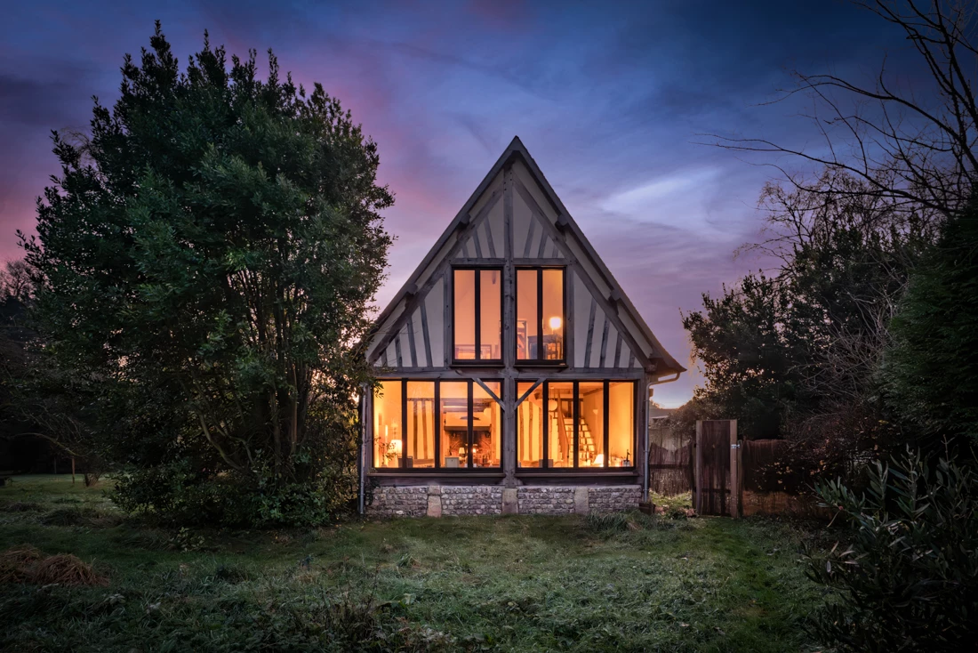 Une longère traditionnelle métamorphosée : quand le patrimoine rencontre la modernité